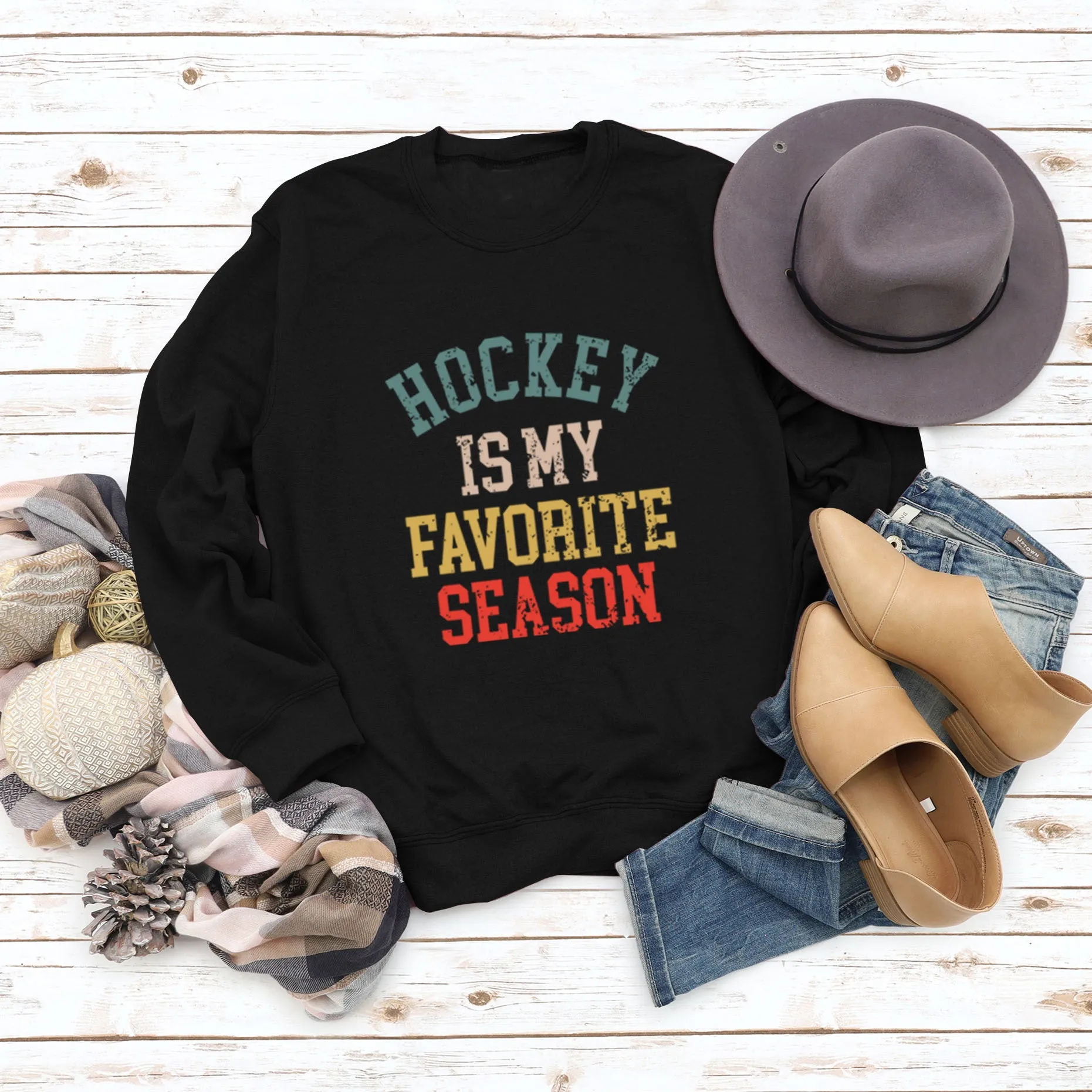 HOCKEY IS MY FAVORITE Letter Round Neck Plus Size Long Sleeve Sweater Girl